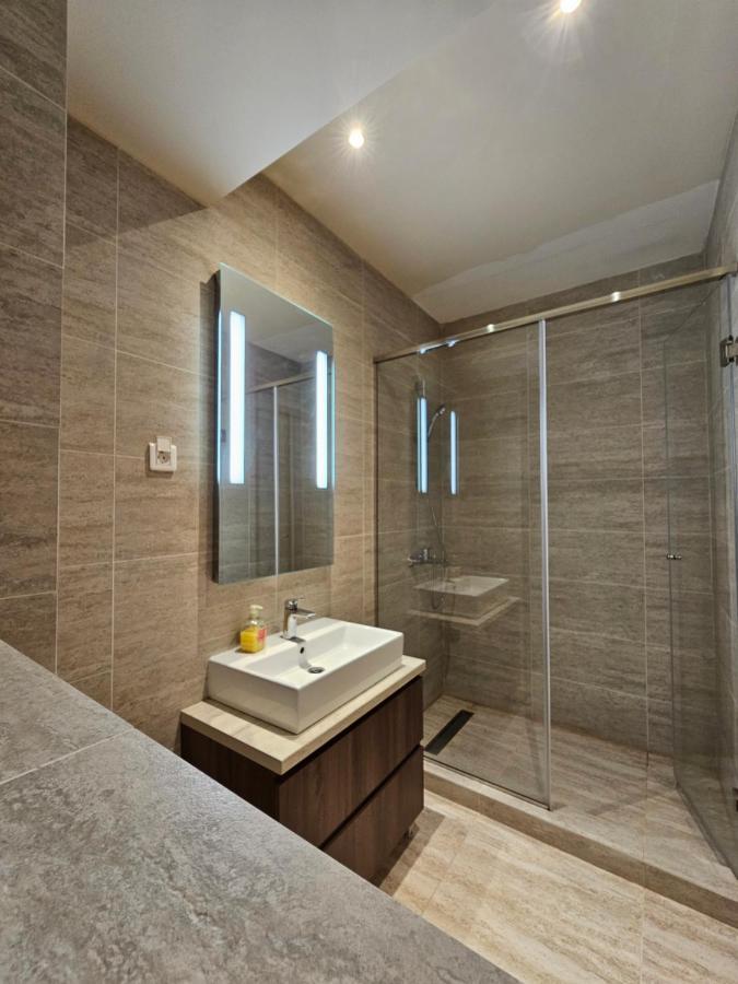 Duplex Vanja *